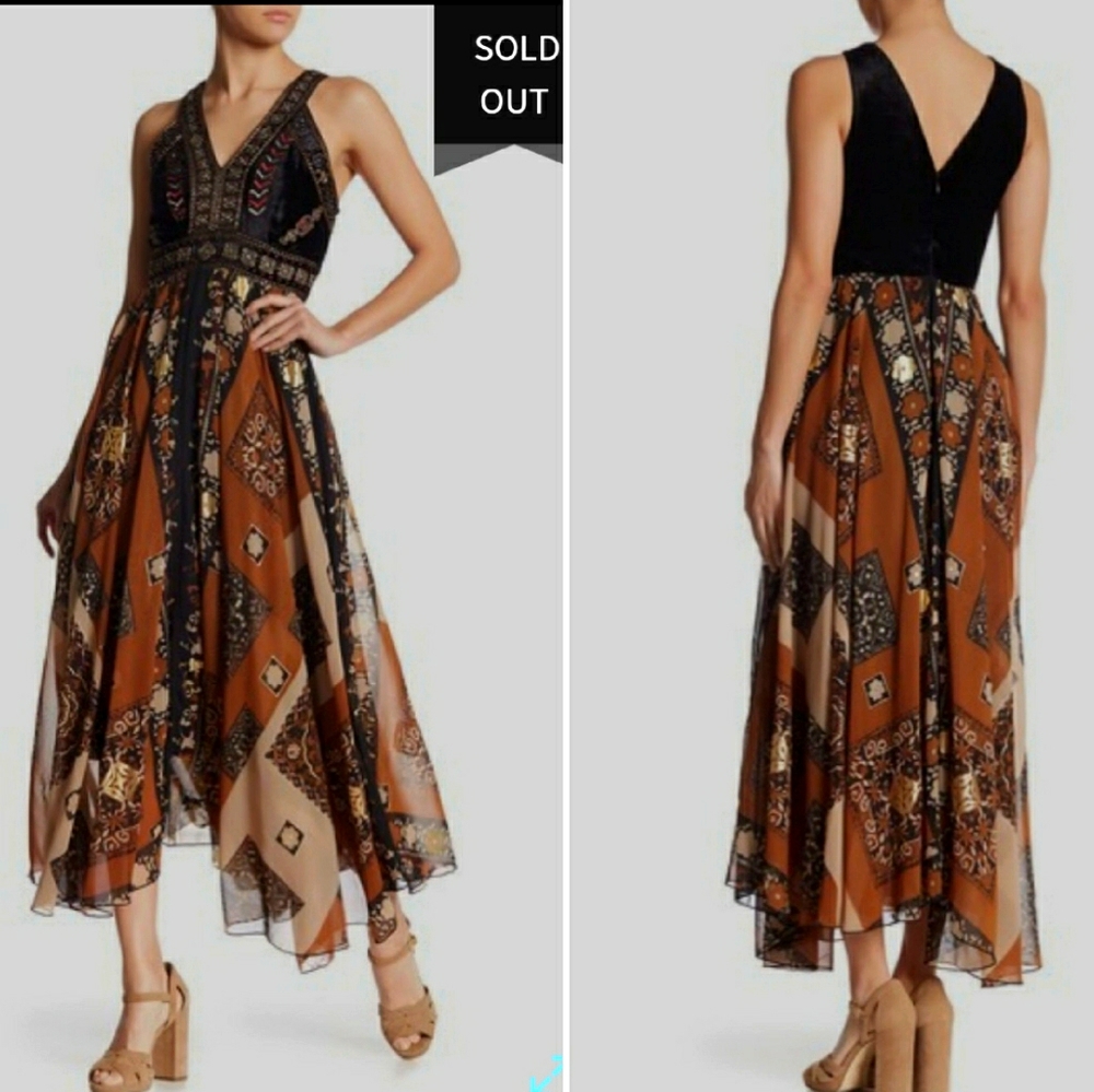 Anthropologie Raga Shenia embroidered dress